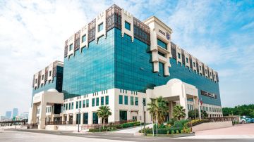 آسيوي يحرر شيكا بـ 1.1 مليون درهم وإقرارا بتوقيع مختلف آسيوي يحرر شيكا بـ 1.1 مليون درهم وإقرارا بتوقيع مختلف