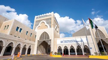  خليفة الطبية تنقذ طفلة تعرضت للغرق