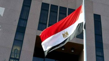 قنصلية مصر بدبي تدعو المواطنين للتسجيل لتأشيرات الدخول بريا إلى السعودية وعمان