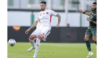 روشا: الكأس أولوية الجزيرة في الموسم الحالي روشا: الكأس أولوية الجزيرة في الموسم الحالي