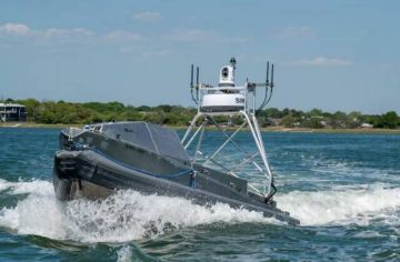 أمريكا تنشر زوارق مسيرة لأول مرة في حرب إيران