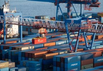 شراكة جديدة بين روساتوم الروسية وموانئ دبي العالمية شراكة جديدة بين روساتوم الروسية وموانئ دبي العالمية