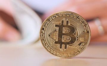 بيتكوين تتداول قرب 66,500 دولار وسط تصاعد التوترات الجيوسياسية