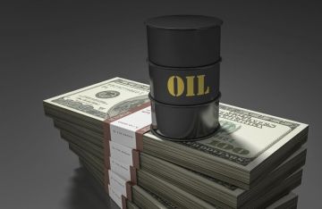 أسعار النفط ترتفع بأكثر من 3 دولارات عقب استهداف ناقلة نفط كويتية أسعار النفط ترتفع بأكثر من 3 دولارات عقب استهداف ناقلة نفط كويتية