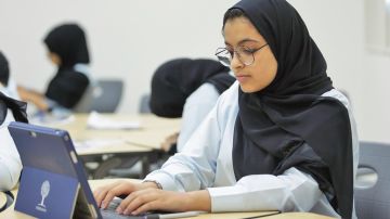 التربية تحدد منصات الذكاء الاصطناعي المصرح باستخدامها في المدارس