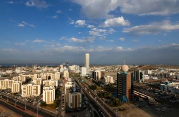 مطار الفجيرة الدولي يسير رحلات عارضة في ظل النزاع بالشرق الأوسط مطار الفجيرة الدولي يسير رحلات عارضة في ظل النزاع بالشرق الأوسط