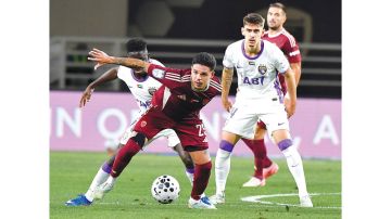 صدارة ملتهبة بين العين وشباب الأهلي.. وتهديد الهبوط يلاحق 7 أندية