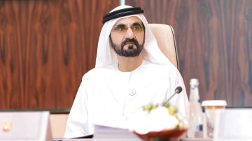 محمد بن راشد يصدر مرسوما بشأن لجنة التظلمات المركزية لموظفي حكومة دبي محمد بن راشد يصدر مرسوما بشأن لجنة التظلمات المركزية لموظفي حكومة دبي