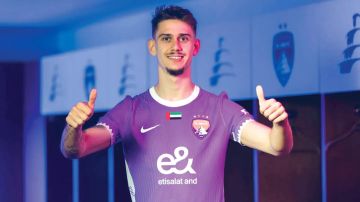 مدافع العين راتنك مهدد بفقدان صفة اللاعب المقيم