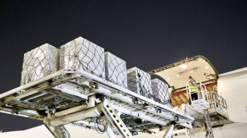  جسر حميد الجوي يواصل إغاثة قطاع غزة