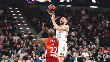 فريق دبي لكرة السلة يقهر بايرن ميونيخ على أرضه فريق دبي لكرة السلة يقهر بايرن ميونيخ على أرضه