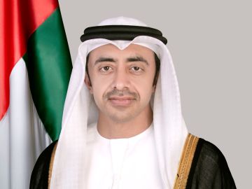 عبدالله بن زايد يبحث هاتفيا مع عدد من المسؤولين ووزراء الخارجية مستجدات الأوضاع الإقليمية