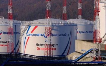 اندلاع حريق في محطة نفطية روسية بعد هجوم بمسيرة أوكرانية اندلاع حريق في محطة نفطية روسية بعد هجوم بمسيرة أوكرانية