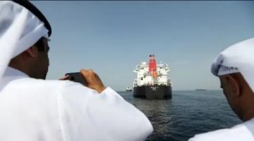  مستقبل التجارة العالمية لن يعتمد على مضيق هرمز بعد الآن مقال في فايننشال تايمز