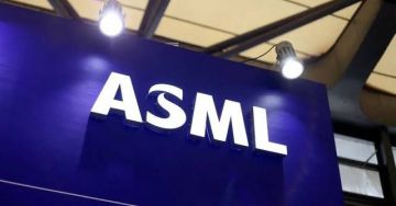 أسهم ASML تتراجع 5 رغم رفع توقعات المبيعات السنوية