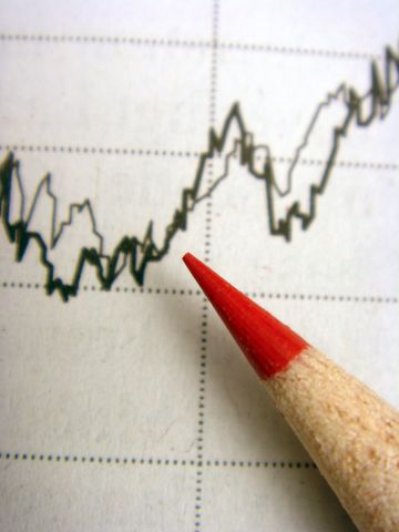 تباين أسواق الإمارات المالية بفعل التوترات في الشرق الأوسط تباين أسواق الإمارات المالية بفعل التوترات في الشرق الأوسط