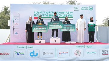 «شرطة دبي» تتوّج الفائزين بسباق «فخورين بالإمارات»