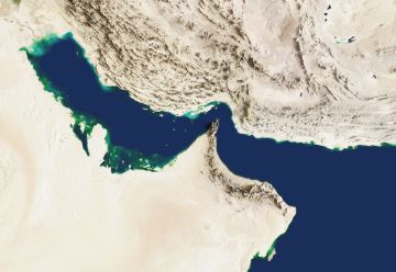 وول ستريت جورنال تكشف عن دولة عربية شنت هجمات على إيران بشكل سري وول ستريت جورنال تكشف عن دولة عربية شنت هجمات على إيران بشكل سري
