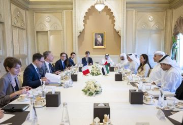 الحوار الاستراتيجي الإماراتي الفرنسي يؤكد الالتزام المتبادل تجاه الأولويات المشتركة الحوار الاستراتيجي الإماراتي الفرنسي يؤكد الالتزام المتبادل تجاه الأولويات المشتركة