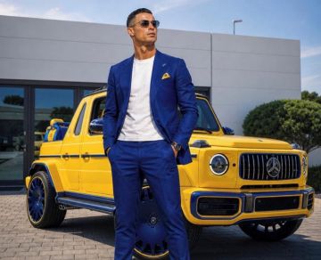 سعرها يتجاوز 1,3 مليون دولار.. كريستيانو رونالدو يقتني نسخة نادرة من جي كلاس CR7