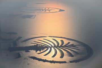 فنادق دبي الفاخرة تبحث عن بدائل محلية مع انخفاض أعداد الزوار فنادق دبي الفاخرة تبحث عن بدائل محلية مع انخفاض أعداد الزوار