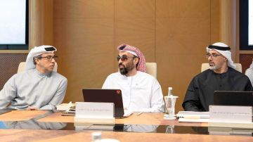 بحضور منصور بن زايد وخالد بن محمد.. طحنون بن زايد يترأس اجتماع مجلس الشؤون الاستثمارية بحضور منصور بن زايد وخالد بن محمد.. طحنون بن زايد يترأس اجتماع مجلس الشؤون الاستثمارية