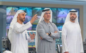 أبوظبي تطلق غرفة تحكم مركزية لإدارة ومراقبة المركبات ذاتية القيادة أبوظبي تطلق غرفة تحكم مركزية لإدارة ومراقبة المركبات ذاتية القيادة