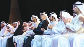 تحت رعاية رئيس الدولة.. خالد بن محمد يكرم الفائزين بجائزة الشيخ خليفة للامتياز تحت رعاية رئيس الدولة.. خالد بن محمد يكرم الفائزين بجائزة الشيخ خليفة للامتياز