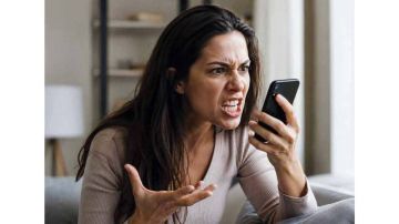 الاتحادية العليا تعيد محاكمة امرأة في واقعة سب عبر سناب شات الاتحادية العليا تعيد محاكمة امرأة في واقعة سب عبر سناب شات