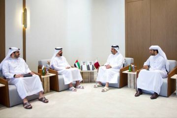 التجارة القطرية تبحث تعزيز التعاون الاقتصادي والاستثماري مع الإمارات التجارة القطرية تبحث تعزيز التعاون الاقتصادي والاستثماري مع الإمارات