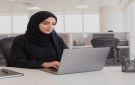 حكومة أبوظبي تتعاون مع مايكروسوفت لإطلاق برنامج الموظف الرائد 