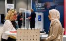 مكتبات الشارقة تستعرض 100 عام من الخبرة - ae