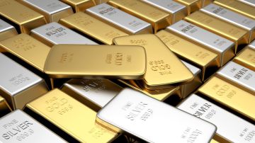 الذهب يتراجع عن أعلى مستوى في أكثر من شهرين الذهب يتراجع عن أعلى مستوى في أكثر من شهرين