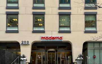 أسهم موديرنا تقفز 177 بعد نتائج واعدة للقاح السرطان أسهم موديرنا تقفز 177 بعد نتائج واعدة للقاح السرطان