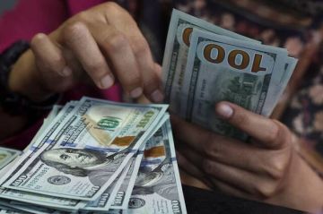 الدولار يتعافى ولكنه يتجه لخسارة شهرية الدولار يتعافى ولكنه يتجه لخسارة شهرية
