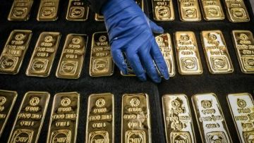 مشتريات صينية تدعم استقرار الذهب فوق 4000 دولار مشتريات صينية تدعم استقرار الذهب فوق 4000 دولار
