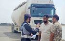 شرطة أبوظبي تدعو سائقي الشاحنات إلى الالتزام باشتراطات السلامة والقيادة الآمنة