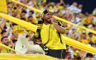 قائد المشجعين: جمهور الوصل بدأ بتحدي شباب الأهلي بعد الفوز على كلباء