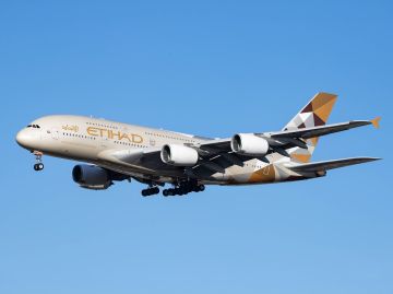 بعد طلب استثنائي على الرحلات.. الاتحاد للطيران تحول غوتنبرغ بالسويد لوجهة دائمة بعد طلب استثنائي على الرحلات.. الاتحاد للطيران تحول غوتنبرغ بالسويد لوجهة دائمة