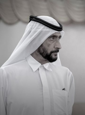 منصور بن زايد: رحم الله الشيخ أحمد بن راشد آل مكتوم وتغمده بواسع رحمته ومغفرته