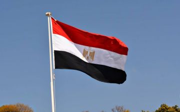 مصر تجري تحركات في الخليج.. اتصالات مكثفة لـ3 وزراء خارجية مصر تجري تحركات في الخليج.. اتصالات مكثفة لـ3 وزراء خارجية