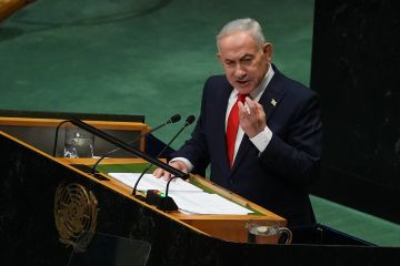 نتنياهو يجرم مسؤولا أمنيا بارزا فيقول: كان يعلم بوجود خطر حقيقي ليلة 7 أكتوبر نتنياهو يجرم مسؤولا أمنيا بارزا فيقول: كان يعلم بوجود خطر حقيقي ليلة 7 أكتوبر