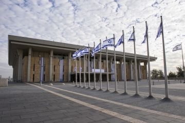 سفير إسرائيلي يرجح انضمام دولة خليجية جديدة إلى اتفاقات أبراهام ويحدد موعدا متوقعا سفير إسرائيلي يرجح انضمام دولة خليجية جديدة إلى اتفاقات أبراهام ويحدد موعدا متوقعا