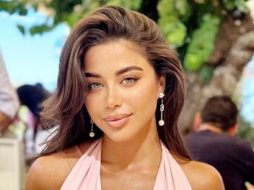 يارا السكري: أشارك جمهوري تفاصيل حياتي.. لكن بيتي خط أحمر يارا السكري: أشارك جمهوري تفاصيل حياتي.. لكن بيتي خط أحمر