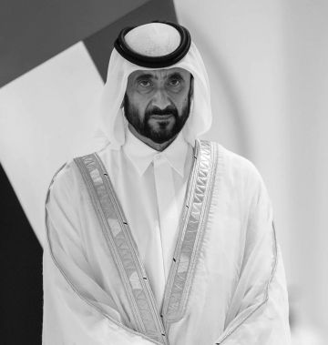 محمد بن زايد يعزي في وفاة أحمد بن راشد: خالص التعازي والمواساة إلى أخي محمد بن راشد وعموم آل مكتوم الكرام محمد بن زايد يعزي في وفاة أحمد بن راشد: خالص التعازي والمواساة إلى أخي محمد بن راشد وعموم آل مكتوم الكرام