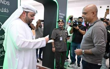 دبي تطلق خدمة لإنهاء إجراءات الدخول والمغادرة من موقع المسافر داخل المطار دبي تطلق خدمة لإنهاء إجراءات الدخول والمغادرة من موقع المسافر داخل المطار