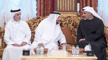 خالد بن محمد يعزي في وفاة حرم محمد بن بطي آل حامد خالد بن محمد يعزي في وفاة حرم محمد بن بطي آل حامد