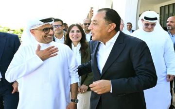 مدبولي: مشروعات رأس الحكمة تحول الاستثمارات إلى مشروعات قائمة خلال مدد قياسية مدبولي: مشروعات رأس الحكمة تحول الاستثمارات إلى مشروعات قائمة خلال مدد قياسية
