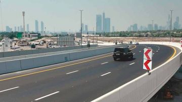 طرق دبي تنجز مشروع تطوير شارعي عود ميثاء والأصايل طرق دبي تنجز مشروع تطوير شارعي عود ميثاء والأصايل