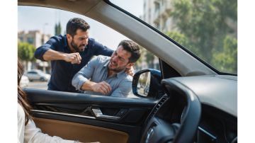 51 ألف درهم تعويضا لرجل تعرض للضرب 51 ألف درهم تعويضا لرجل تعرض للضرب